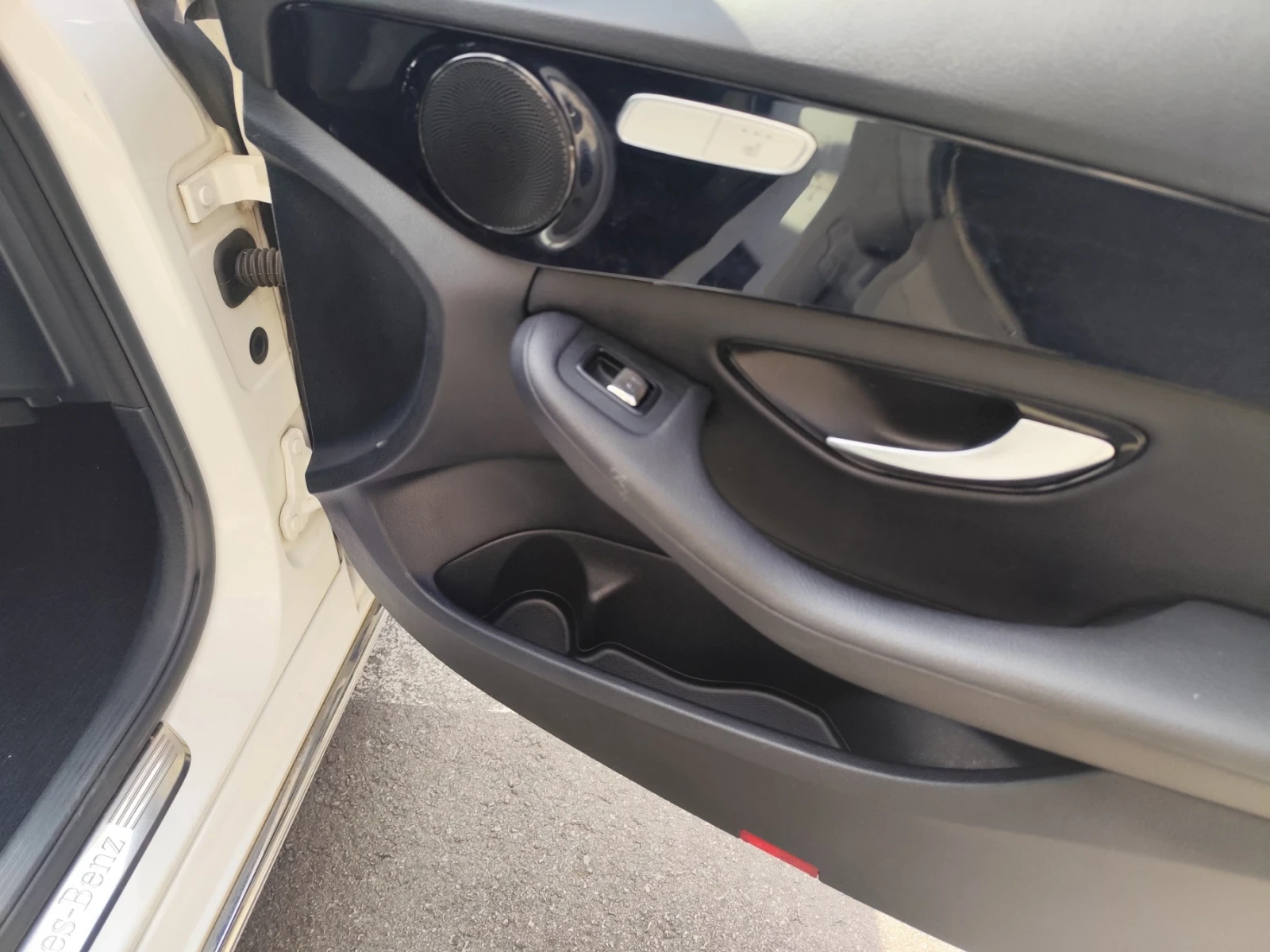 Mercedes-Benz C 220 * * * AVANGARDE * * * , снимка 9 - Автомобили и джипове - 51499412