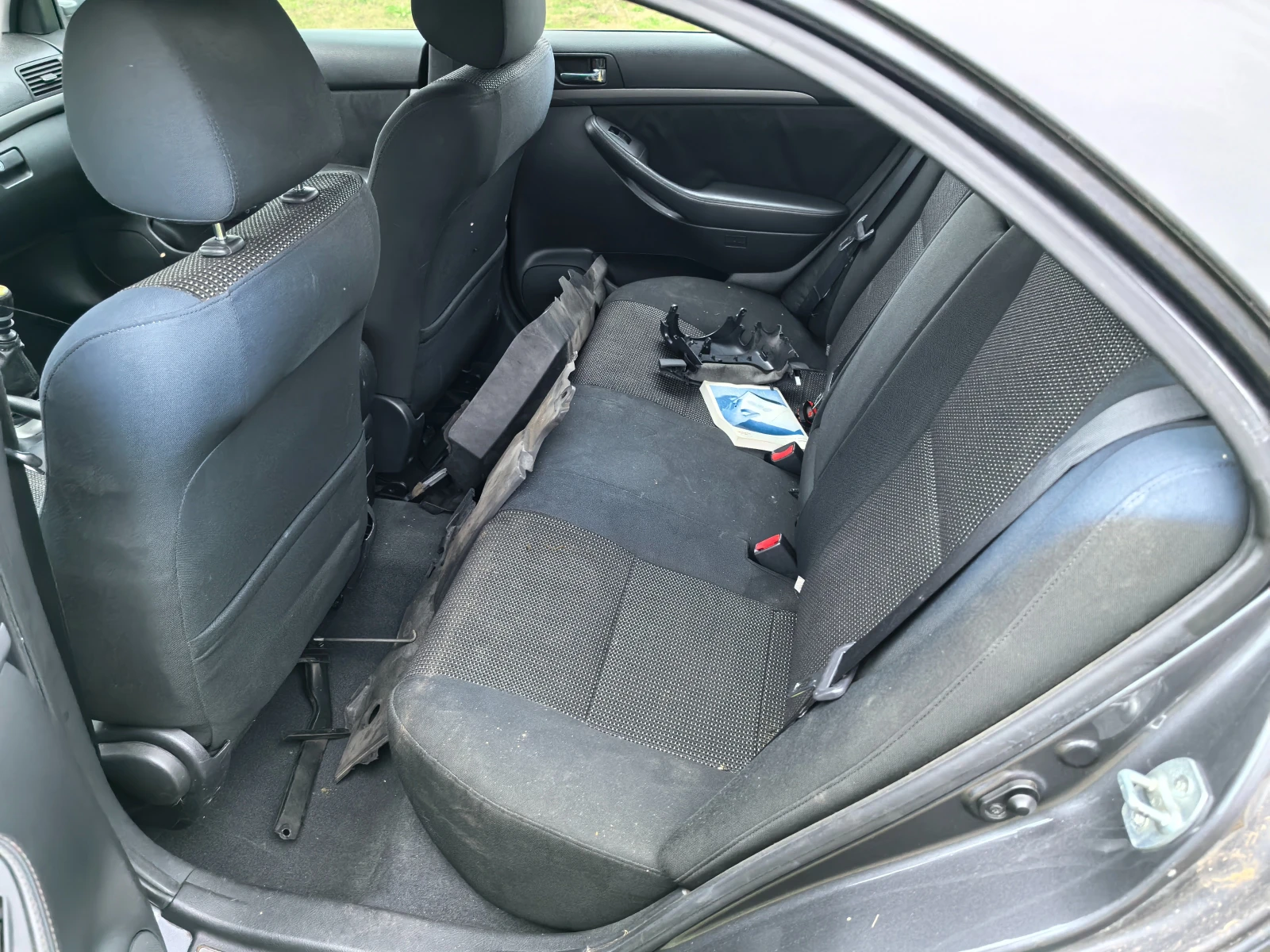 Toyota Avensis 2.0 D4D - изображение 8