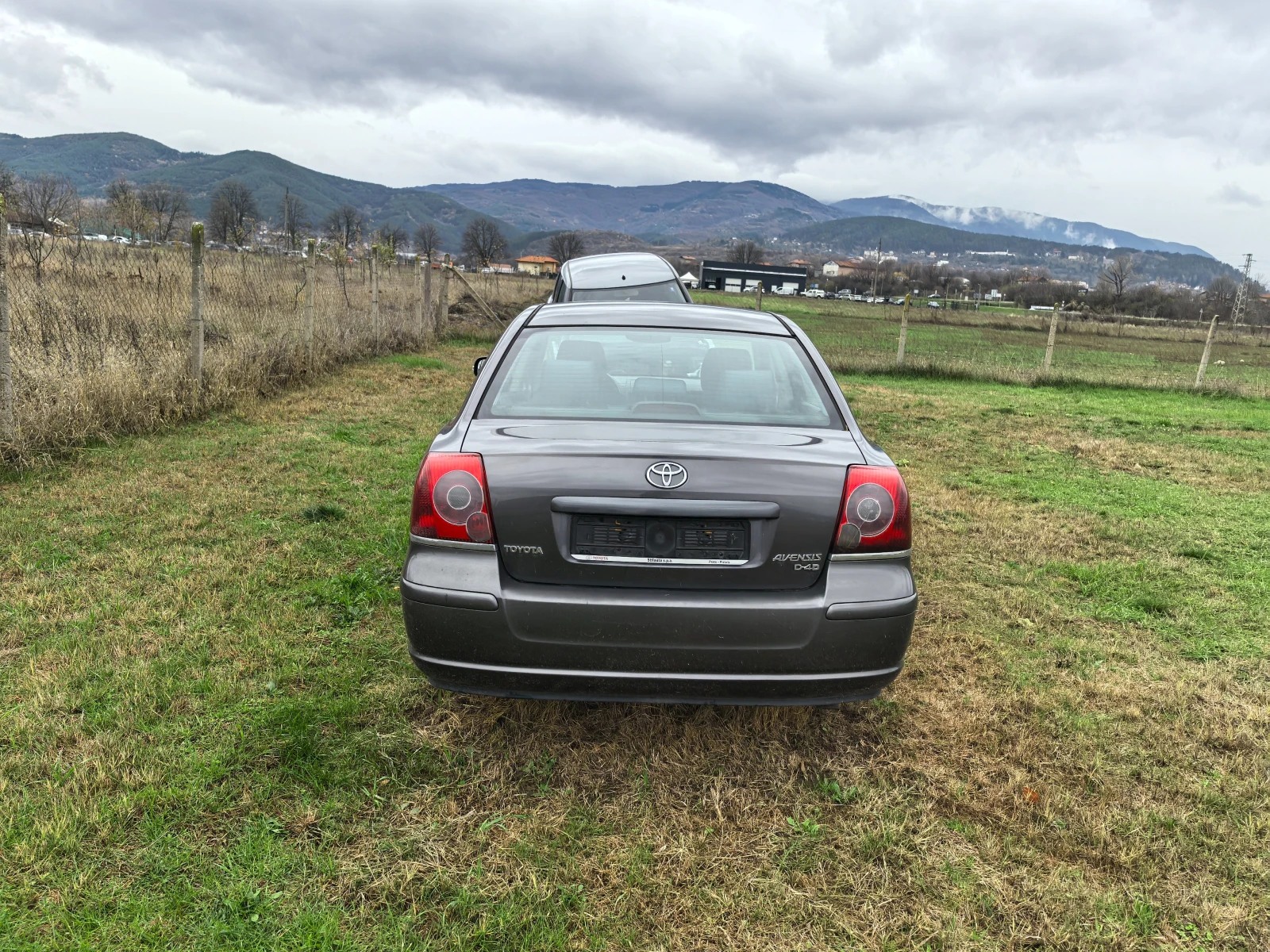 Toyota Avensis 2.0 D4D - изображение 6