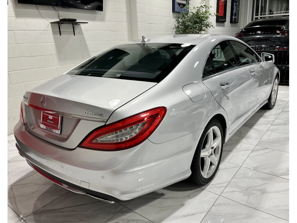Mercedes-Benz CLS * 550 V8 Bi TURBO| AMG PKG| LOW KMS| 4MATIC| FULLY | Mobile.bg � ����������� 2