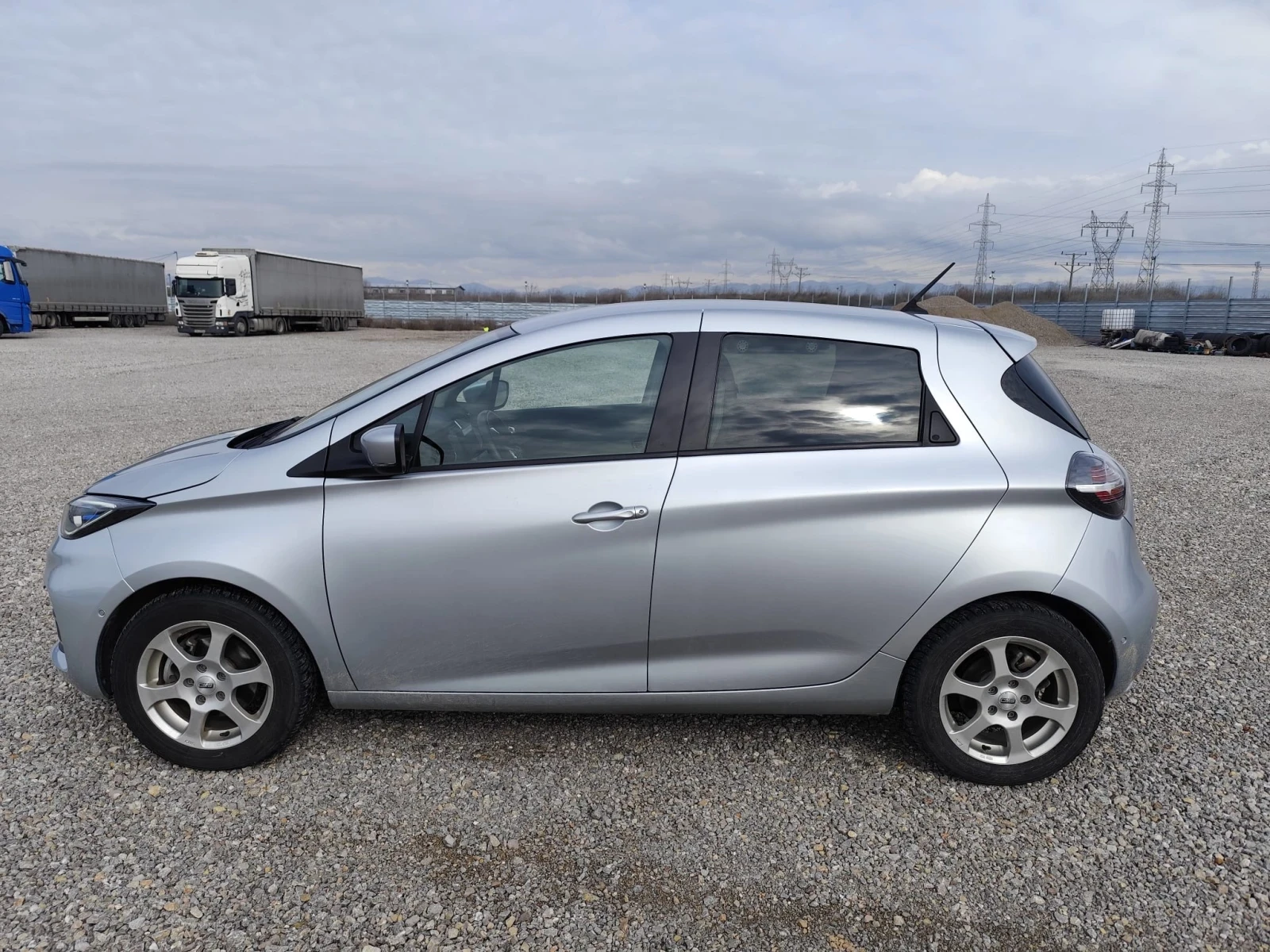 Renault Zoe  - изображение 6