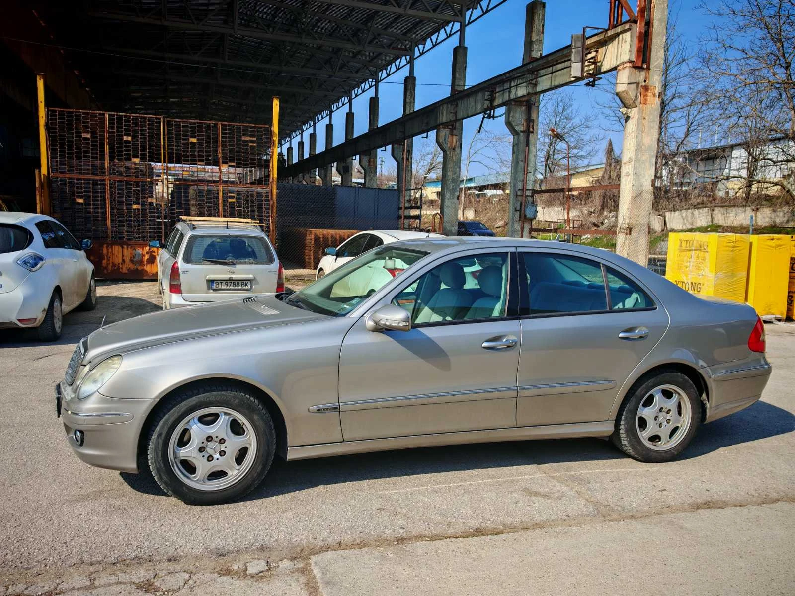 Mercedes-Benz E 280, снимка 3 - Автомобили и джипове - 53733422