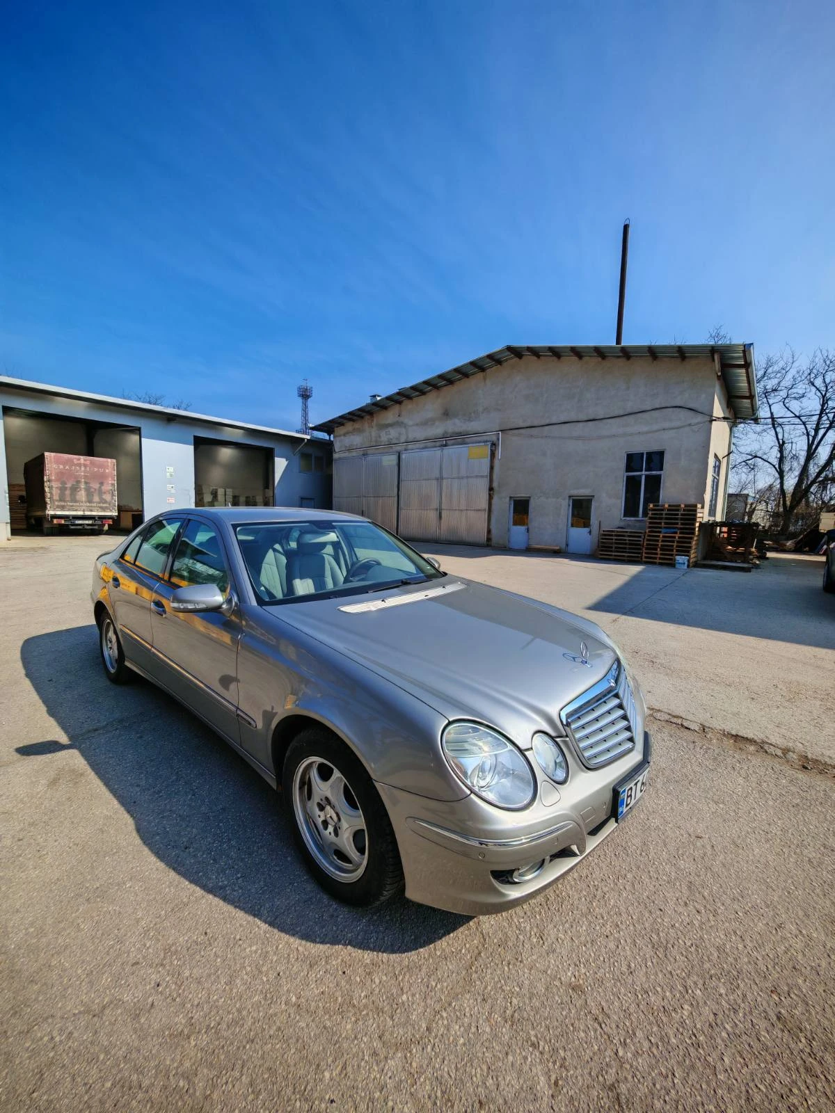 Mercedes-Benz E 280, снимка 2 - Автомобили и джипове - 53733422