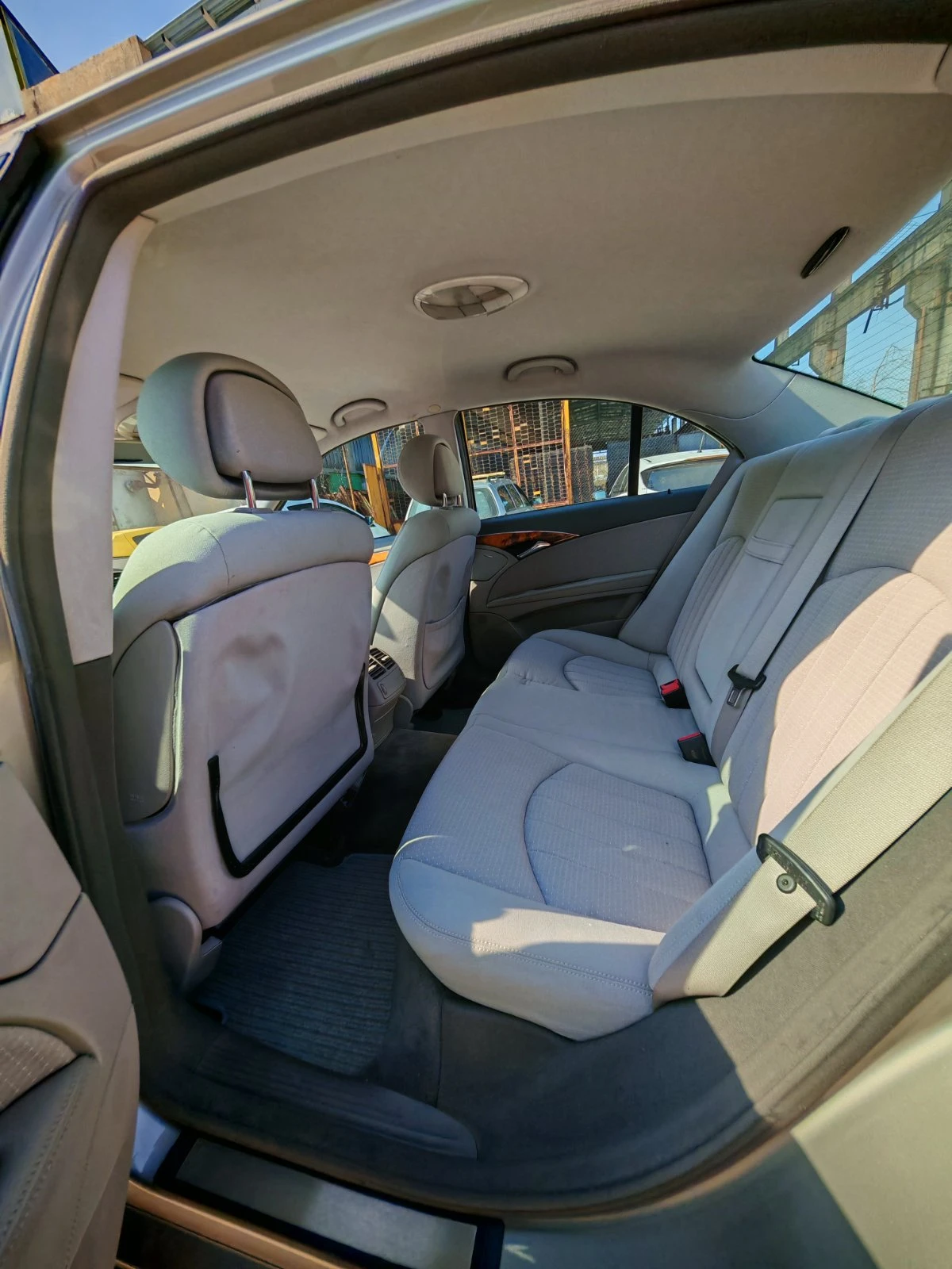 Mercedes-Benz E 280, снимка 6 - Автомобили и джипове - 53733422