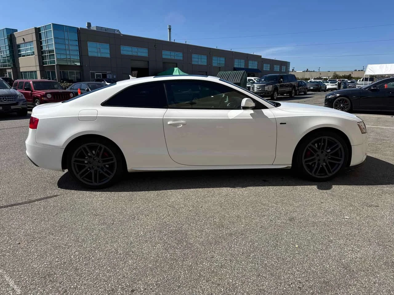 Audi A5 * Technik * 2 КЛЮЧА* PANO* KEYLESS* ПОДГРЕВ* , снимка 3 - Автомобили и джипове - 54153376