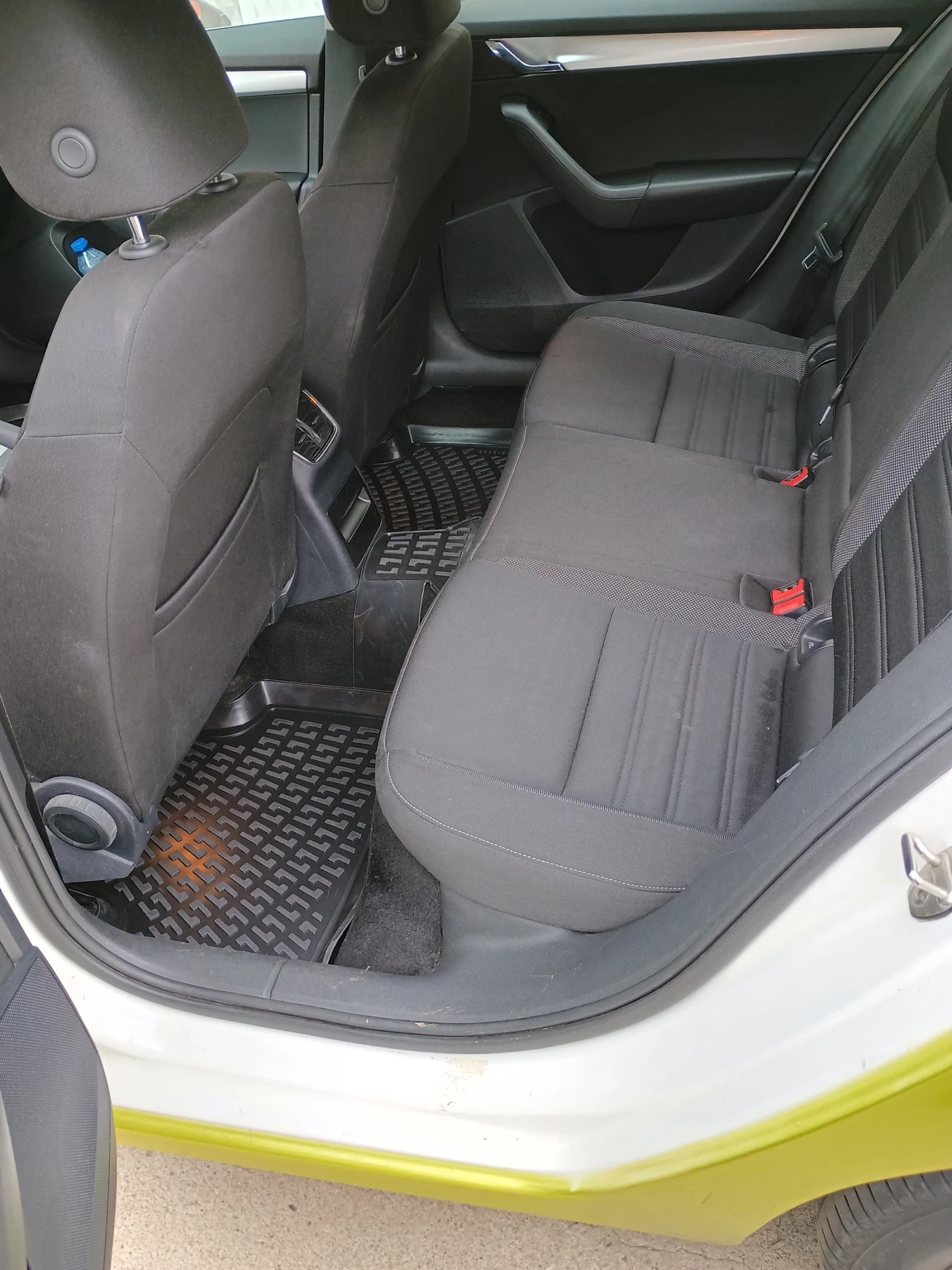 Skoda Octavia, снимка 8 - Автомобили и джипове - 54362346