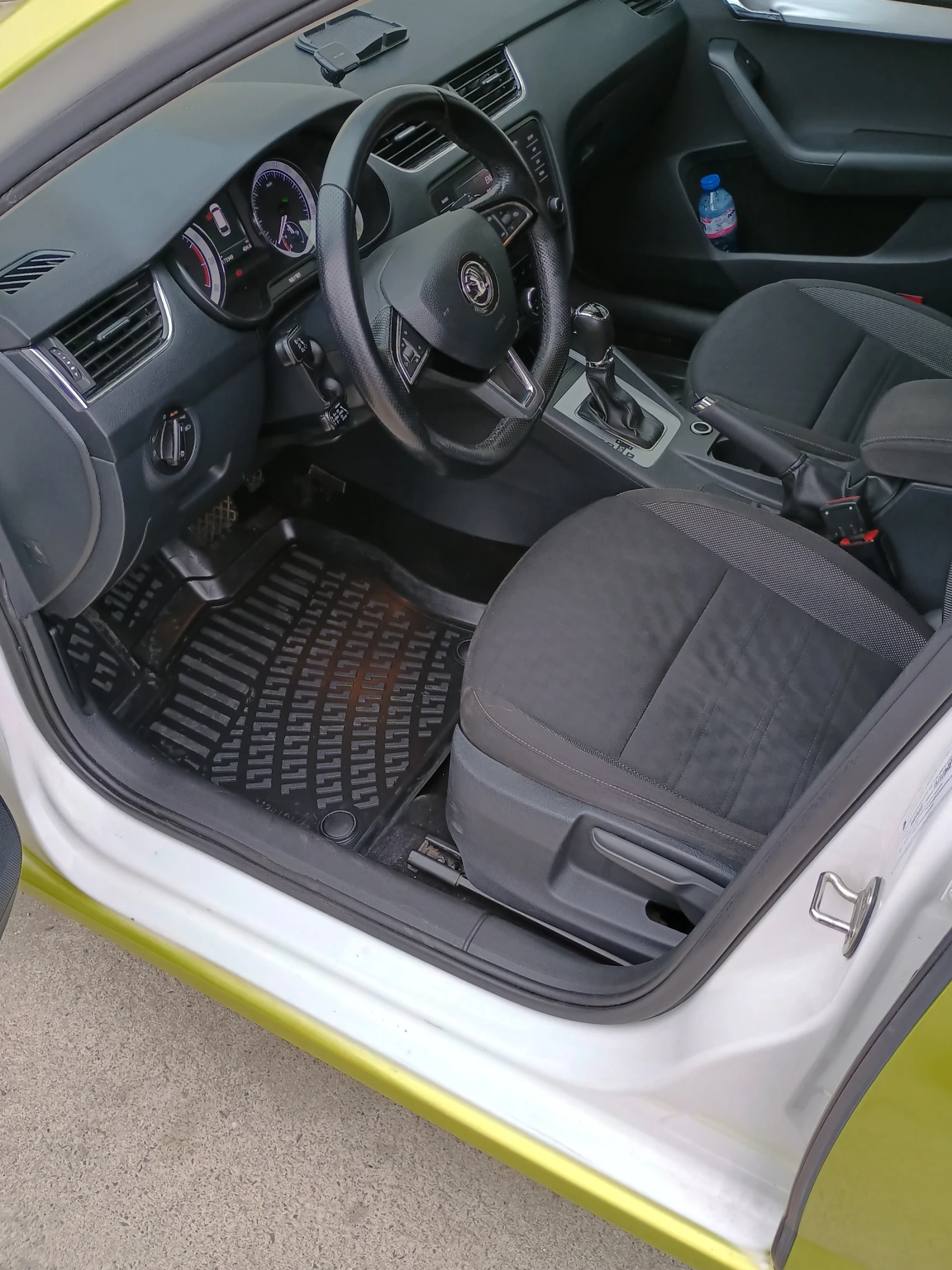 Skoda Octavia, снимка 7 - Автомобили и джипове - 54362346