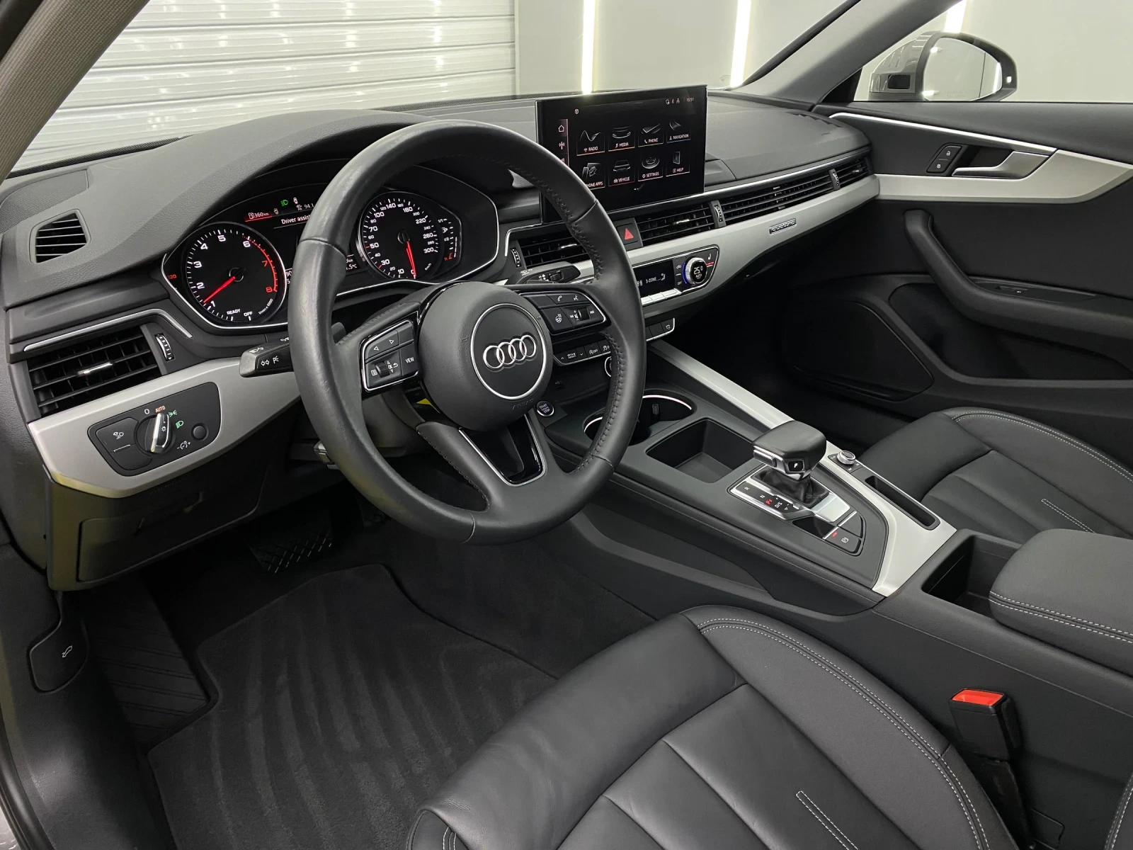 Audi A4, снимка 16 - Автомобили и джипове - 54623553