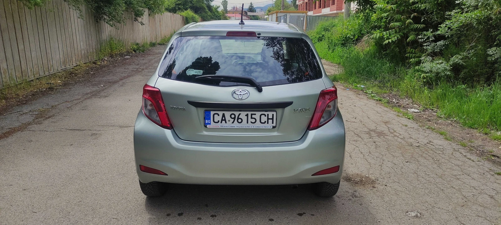 Toyota Yaris, снимка 12 - Автомобили и джипове - 54643303