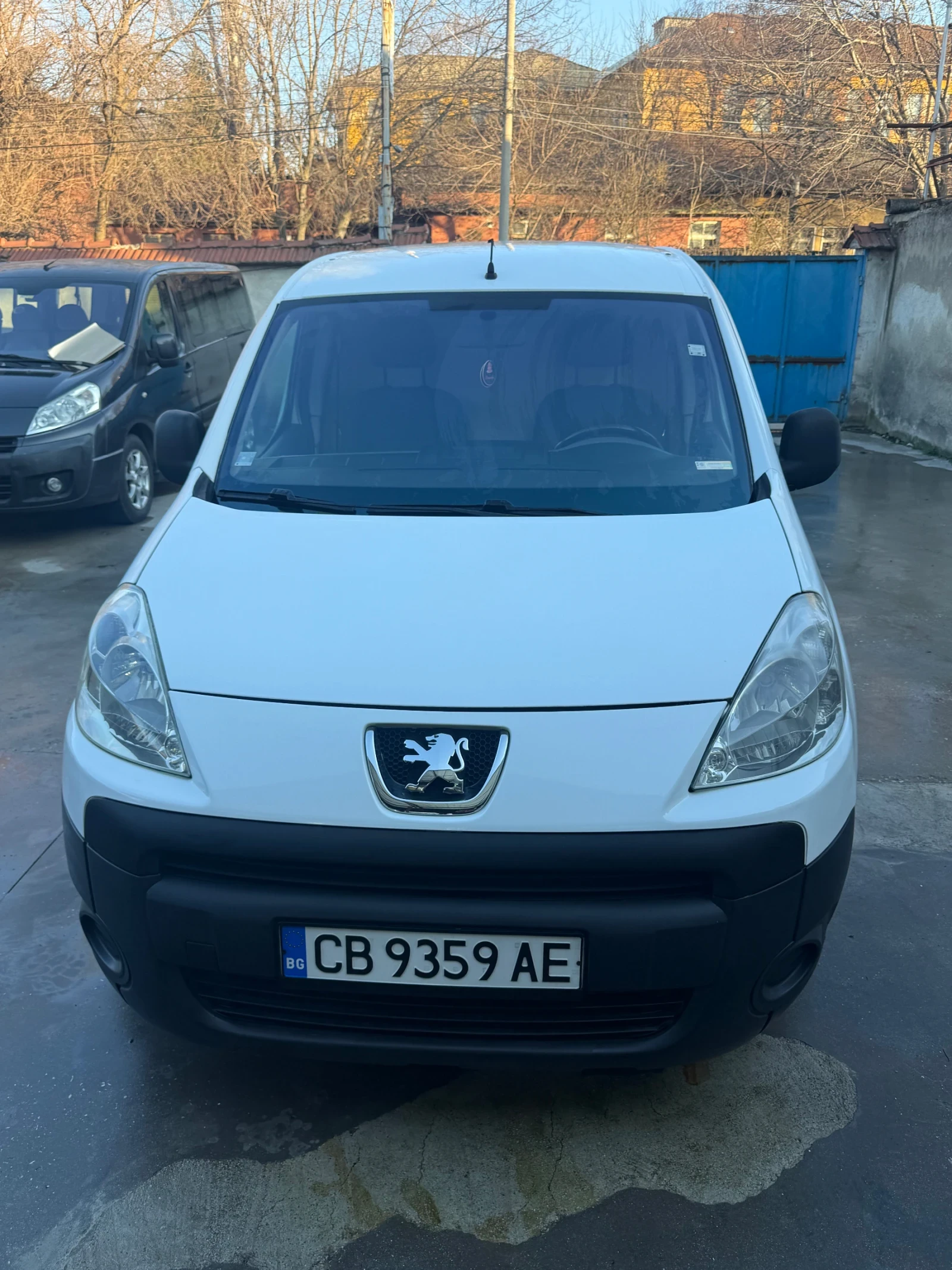 Peugeot Partner 1.6 HDI , снимка 2 - Автомобили и джипове - 54859093