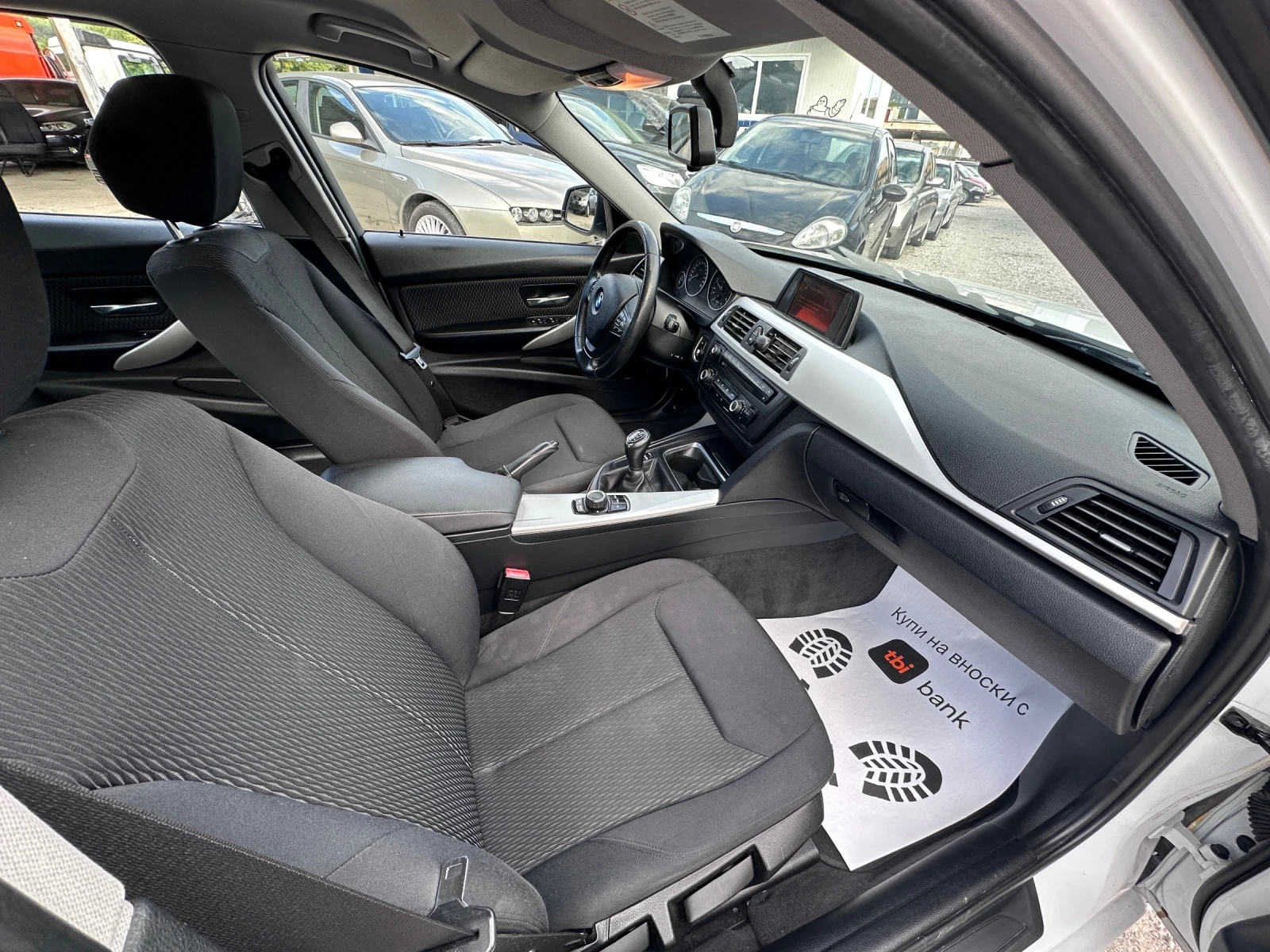 BMW 320 2.0TDI  КЛИМАТРОНИКМ - УНИКАТ, снимка 10 - Автомобили и джипове - 54965901