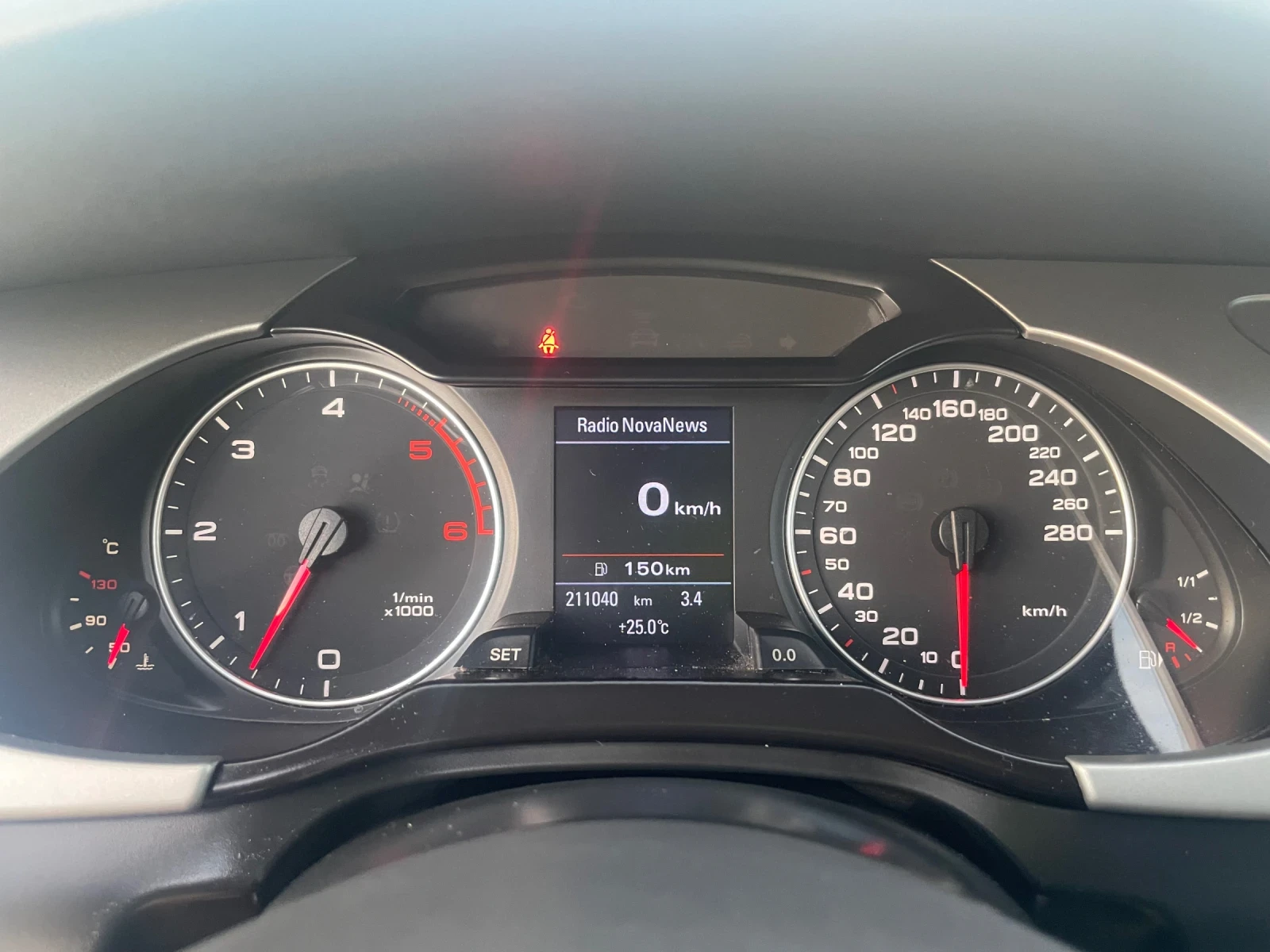 Audi A4 3.0TDI S-LINE LED BI-XENON 239КС, снимка 14 - Автомобили и джипове - 54982653