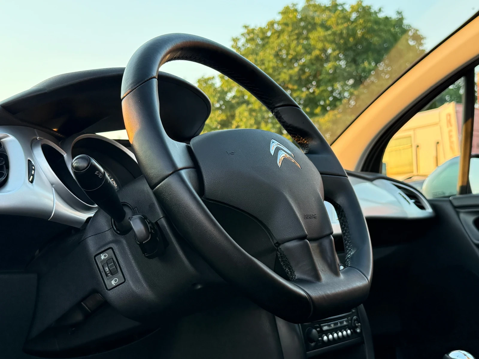 Citroen C3 Панорама* Темпомат* Мулти, снимка 16 - Автомобили и джипове - 55067316