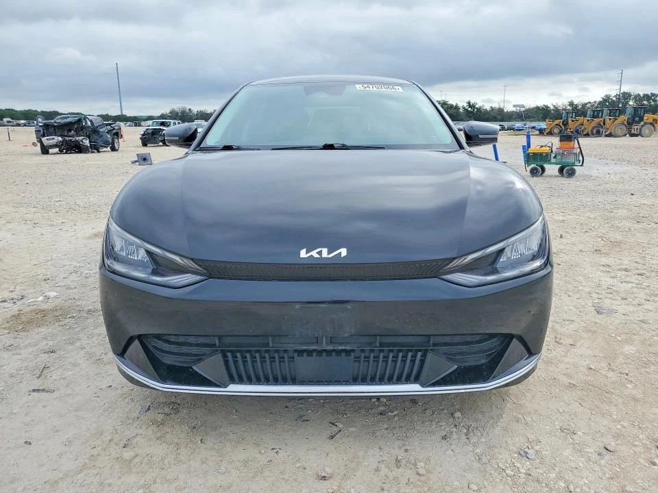 Kia EV6 2022 KIA EV6 WIND, снимка 2 - Автомобили и джипове - 55182589