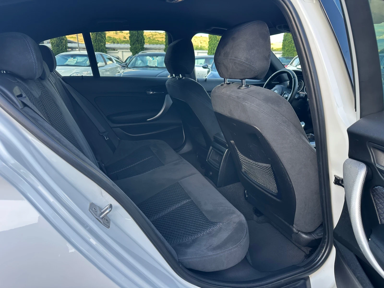 BMW 118 M SPORT PAKET* FULL LED* NAVI* KEYLESS* TOP* , снимка 7 - Автомобили и джипове - 55416833