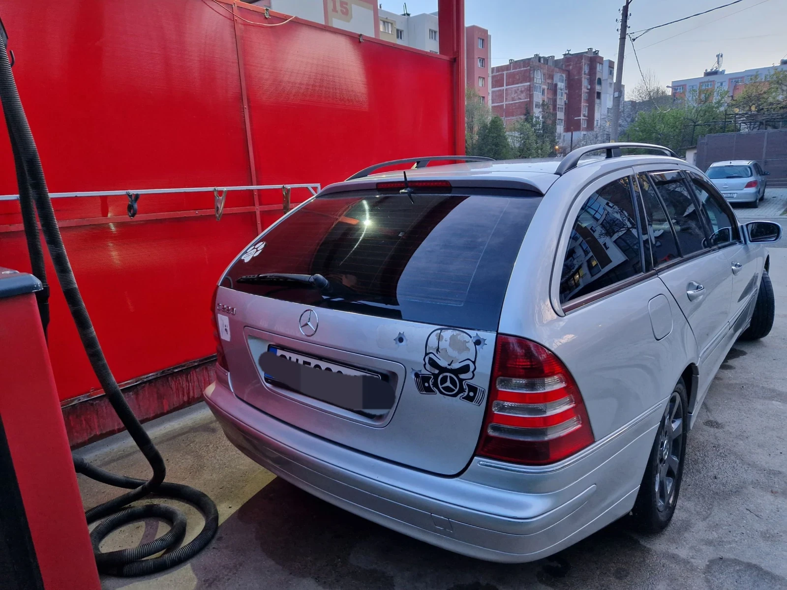 Mercedes-Benz C 220, снимка 6 - Автомобили и джипове - 55747033