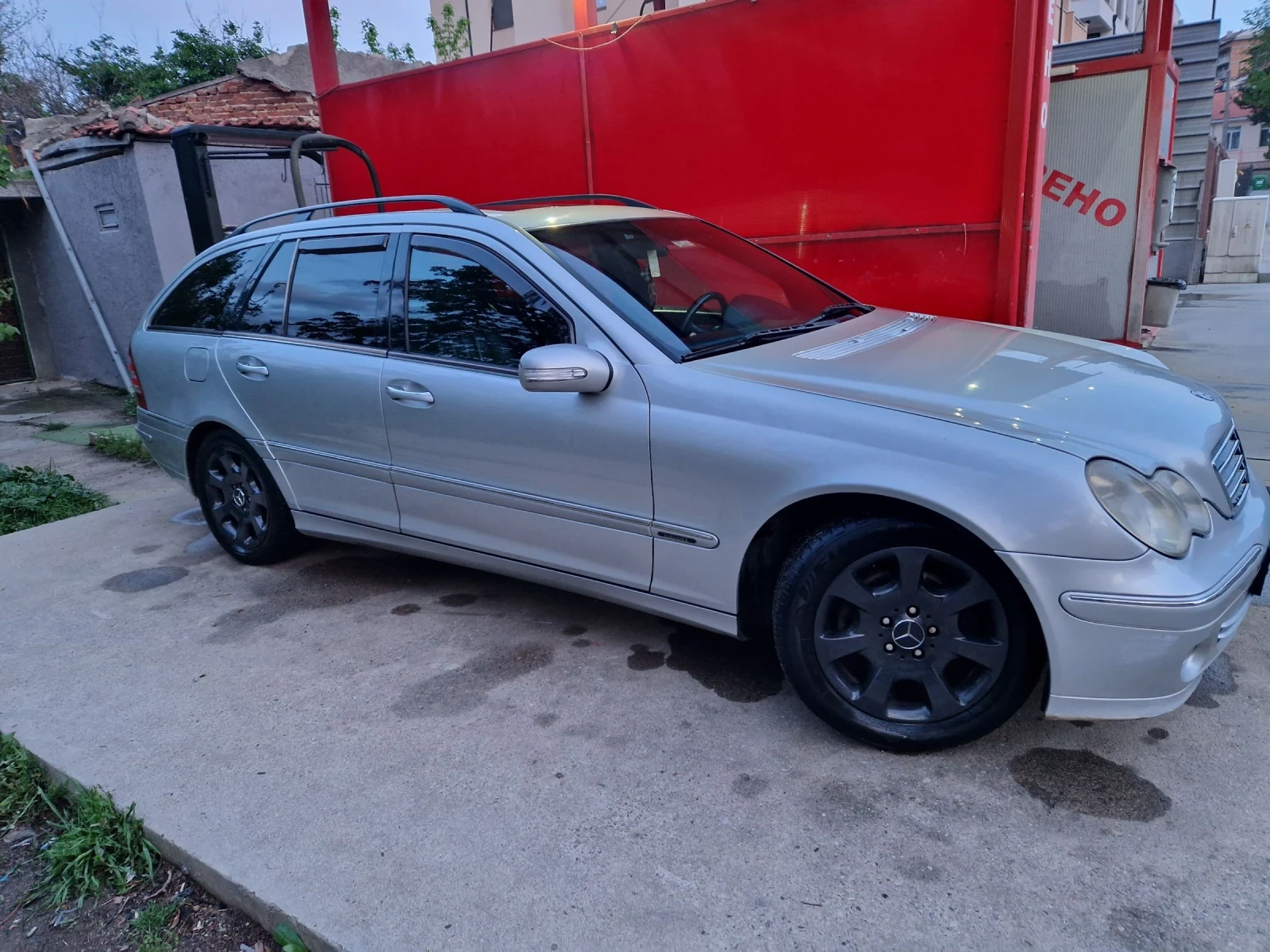 Mercedes-Benz C 220, снимка 7 - Автомобили и джипове - 55747033