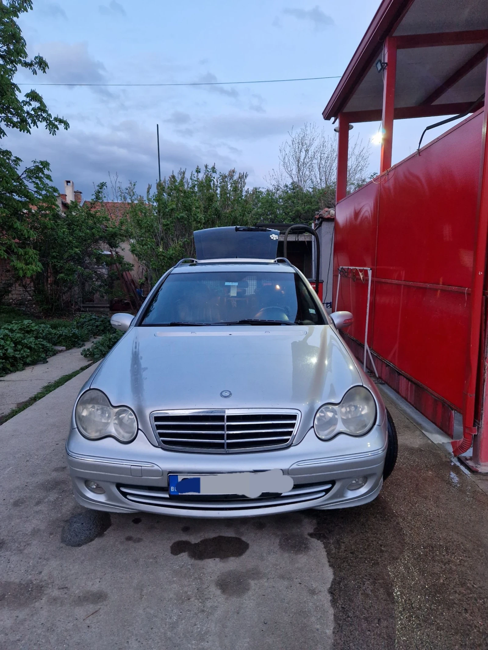 Mercedes-Benz C 220, снимка 5 - Автомобили и джипове - 55747033