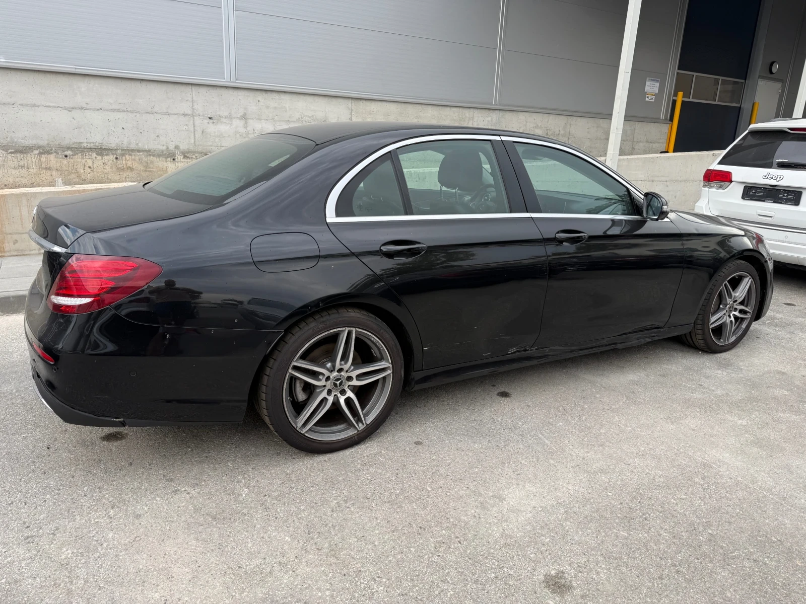 Mercedes-Benz E 350 AMG Burmester Digital Теглич, снимка 4 - Автомобили и джипове - 56042686