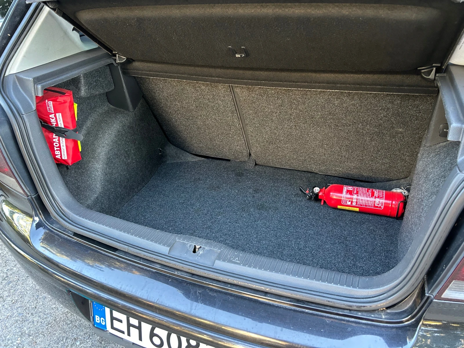 VW Polo, снимка 14 - Автомобили и джипове - 56365296