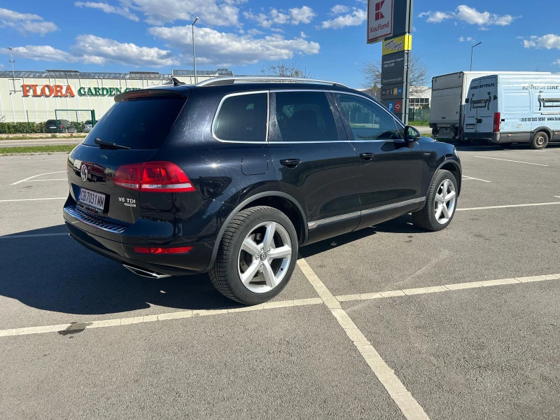 VW Touareg 3.0tdi, снимка 4 - Автомобили и джипове - 47400691