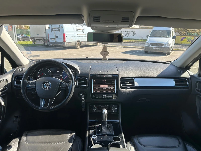 VW Touareg 3.0tdi, снимка 7 - Автомобили и джипове - 47400691