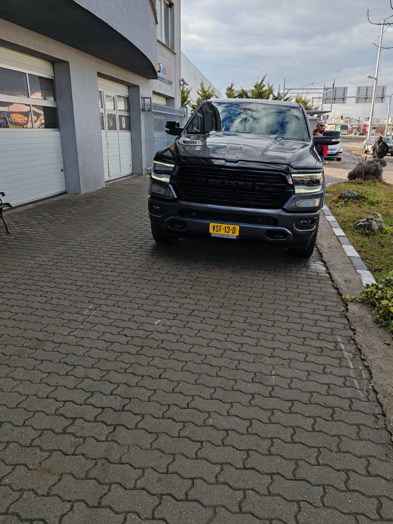 Dodge RAM 1500, снимка 9 - Автомобили и джипове - 48920814