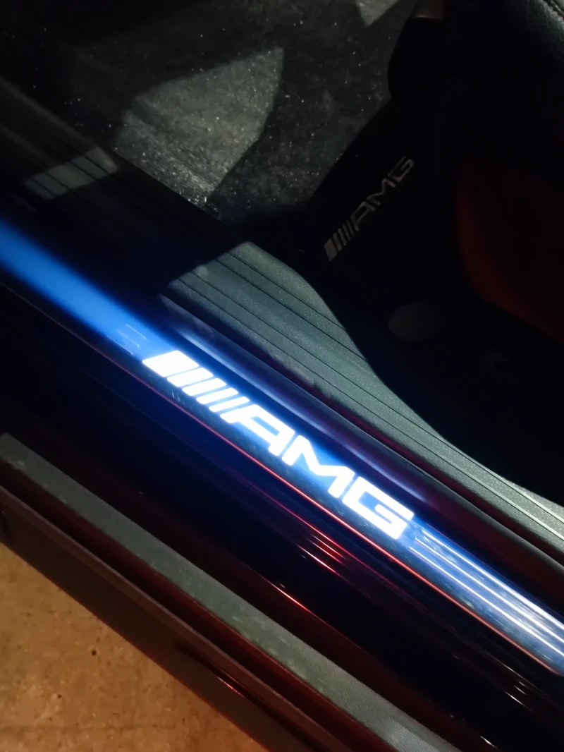 Mercedes-Benz GLA 45 AMG 360hp 4x4 CARFAX!, снимка 6 - Автомобили и джипове - 53065176