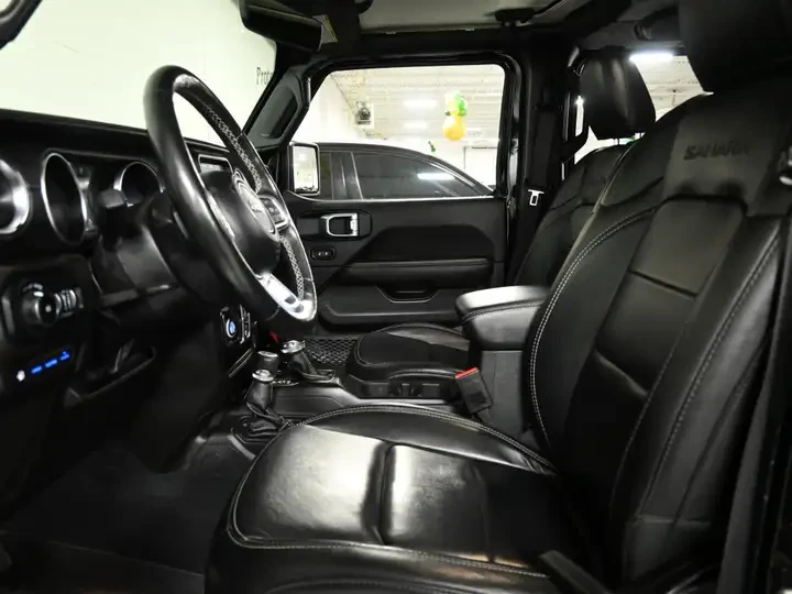 Jeep Wrangler Unlimited Sahara 4XE/ФИНАНСИРАНЕ , снимка 15 - Автомобили и джипове - 54552842