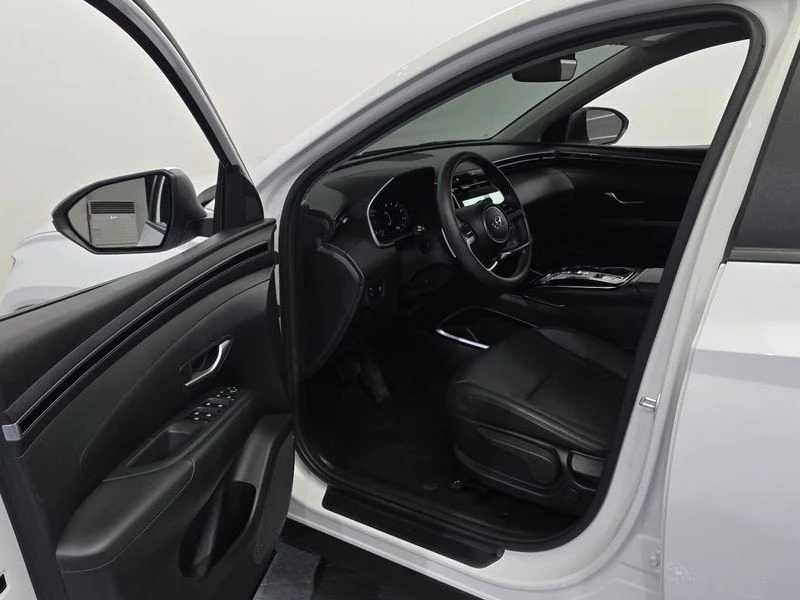 Hyundai Tucson Diesel 2.0 4WD| 136к.с.| ВКЛ.ТЕХНОТЕСТ, снимка 10 - Автомобили и джипове - 55351972