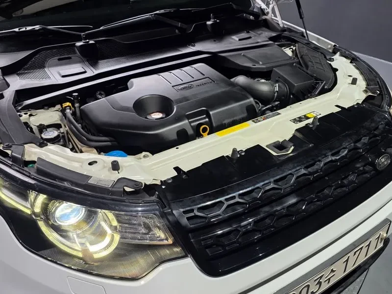 Land Rover Discovery Sport 2.0 Td4 Se, снимка 6 - Автомобили и джипове - 55652960