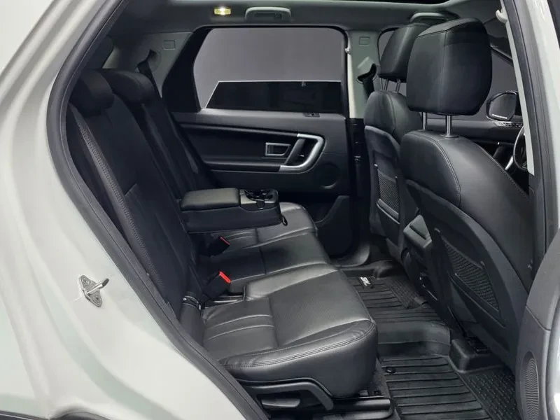Land Rover Discovery Sport 2.0 Td4 Se, снимка 12 - Автомобили и джипове - 55652960