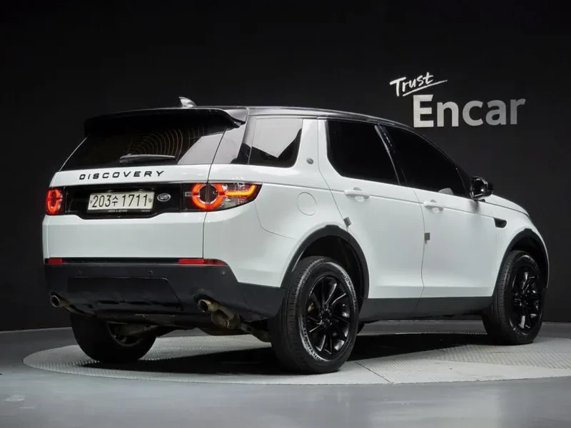 Land Rover Discovery Sport 2.0 Td4 Se, снимка 2 - Автомобили и джипове - 55652960