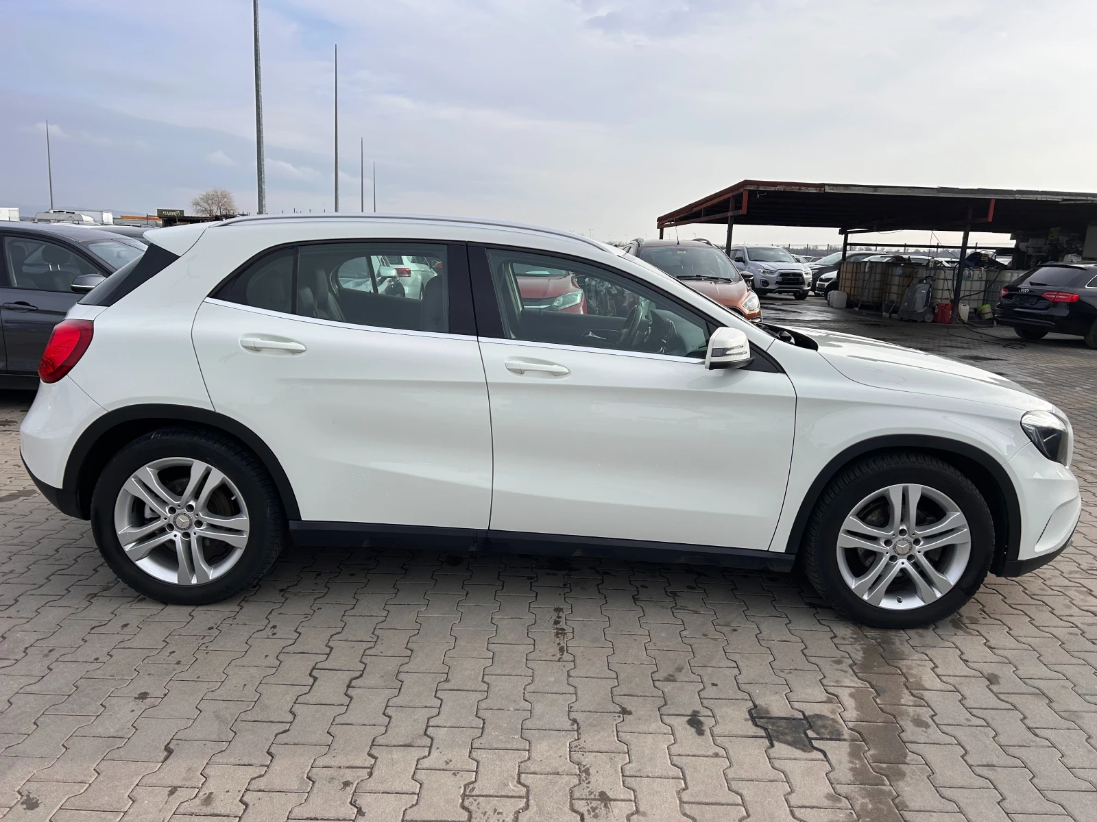 Mercedes-Benz GLA 200 CDI 4MATIC AVTOMAT/NAVI/KAMERA - изображение 5