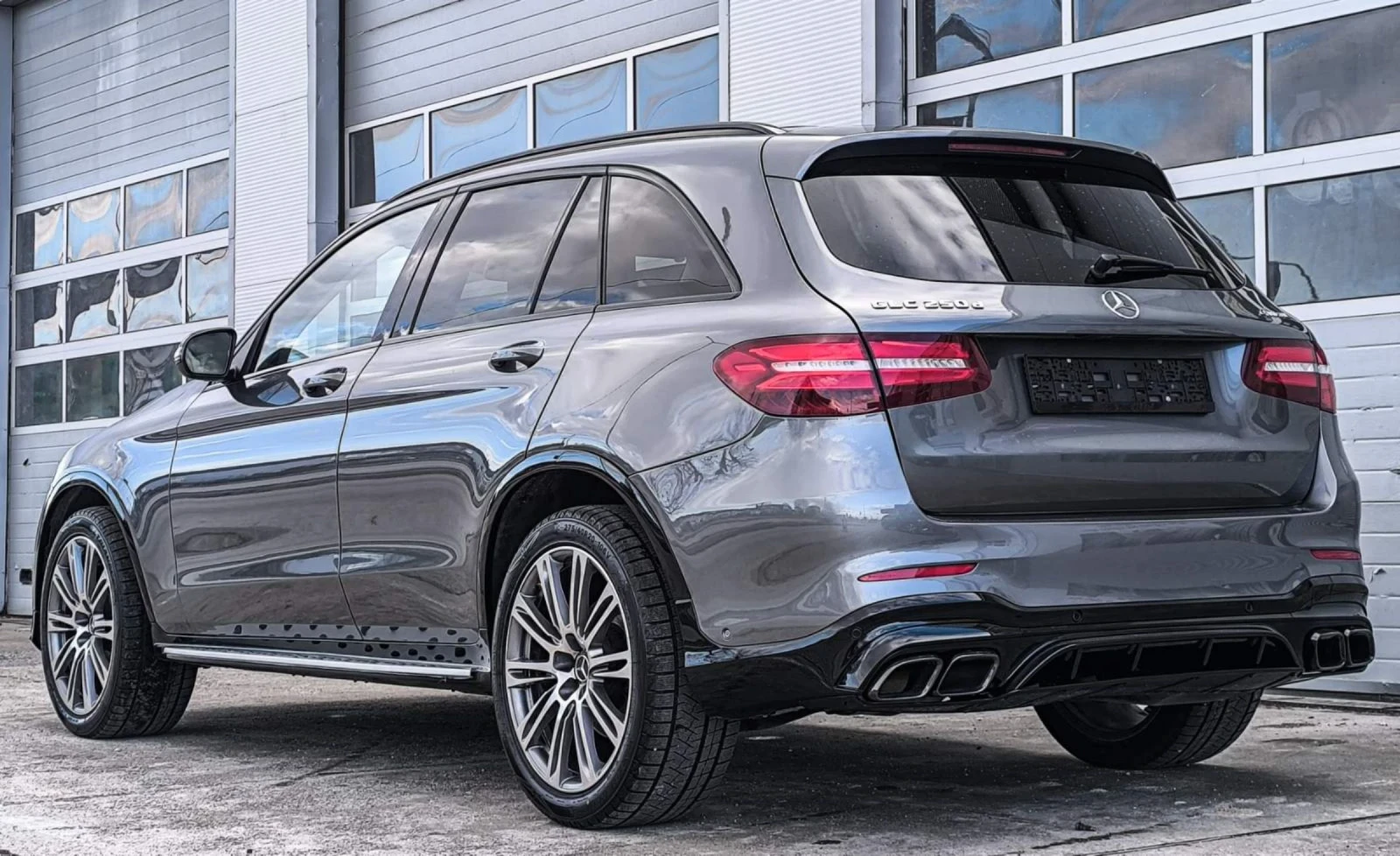 Mercedes-Benz GLC 250 AMG - изображение 4