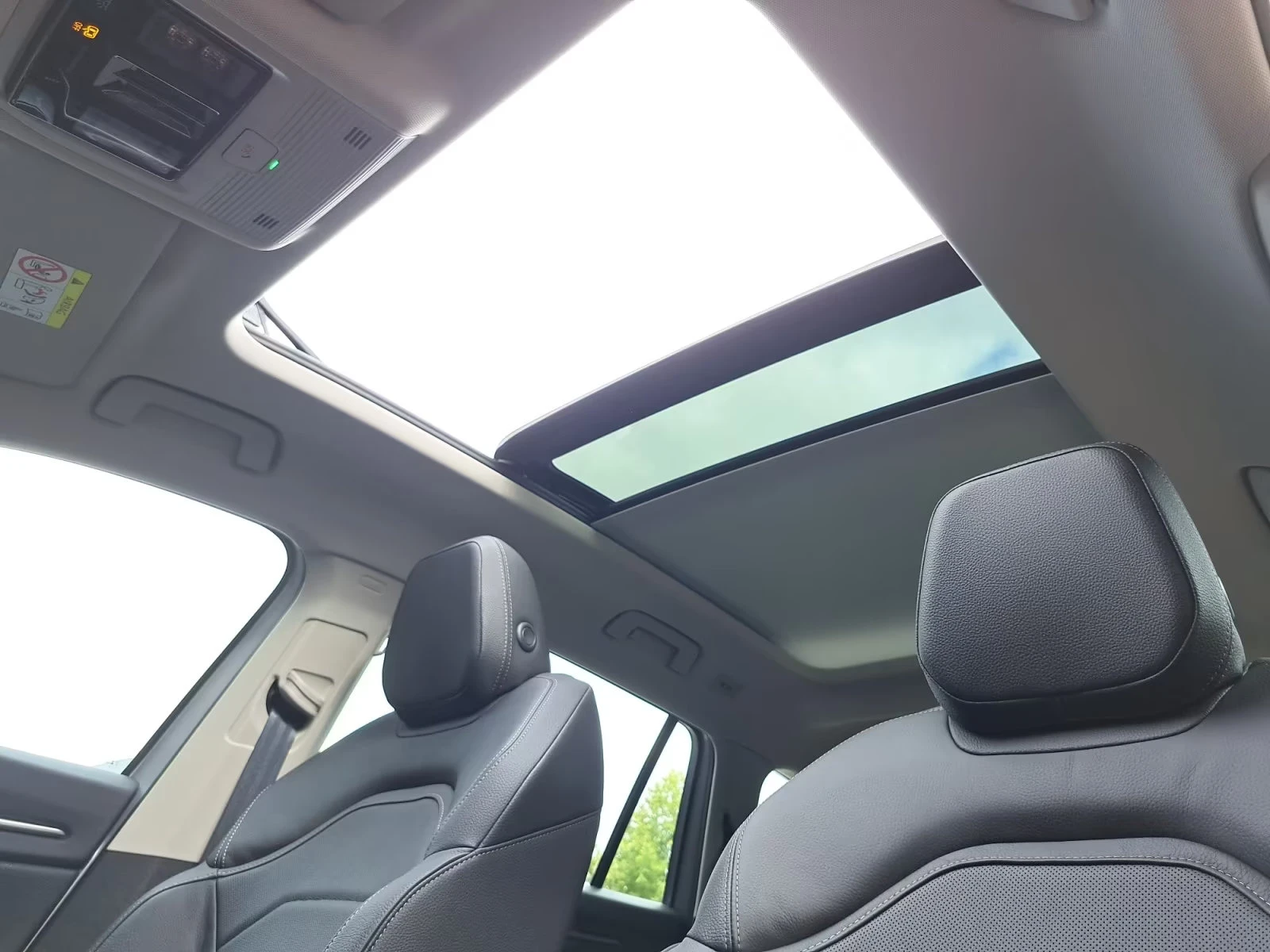 Skoda Kodiaq НОВ!/SELECTION/150HP/PANO/360/HUD/MATRIX/158z, снимка 11 - Автомобили и джипове - 53858306