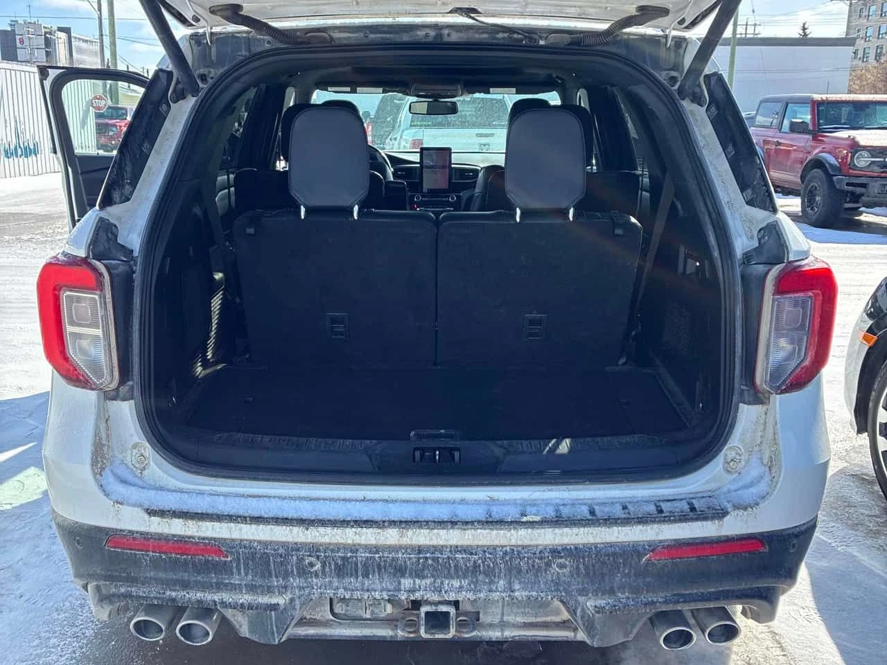 Ford Explorer * ST * ДИСТРОНИК* ПАНОРАМА* 360 КАМЕРА* ПОДГРЕВИ* , снимка 12 - Автомобили и джипове - 53987017