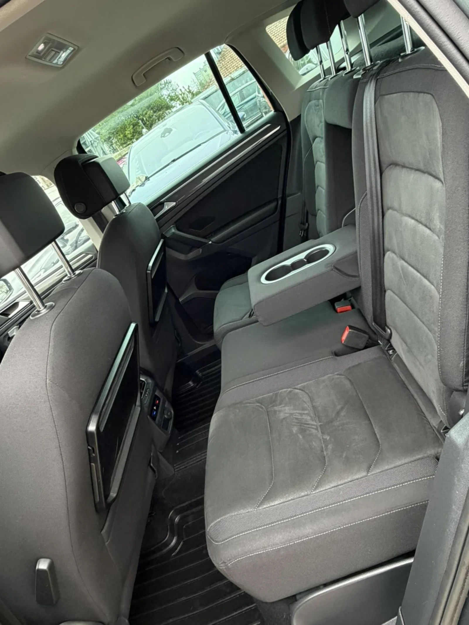 VW Tiguan 2.0TDI DIGITAL OFFROAD 4 MOTION  ЛИЗИНГ ВИДЕО , снимка 11 - Автомобили и джипове - 54384113