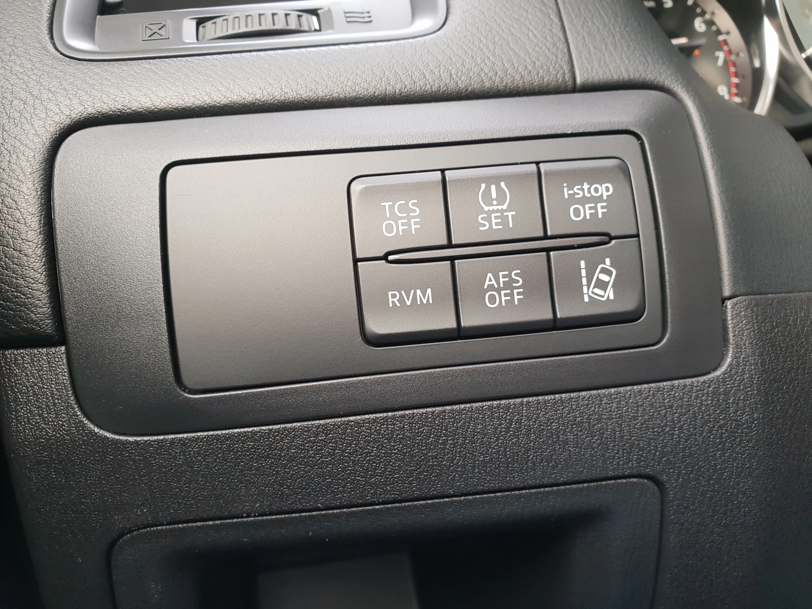 Mazda CX-5 AWD / 4x4 REVOLUTION, снимка 15 - Автомобили и джипове - 54595375