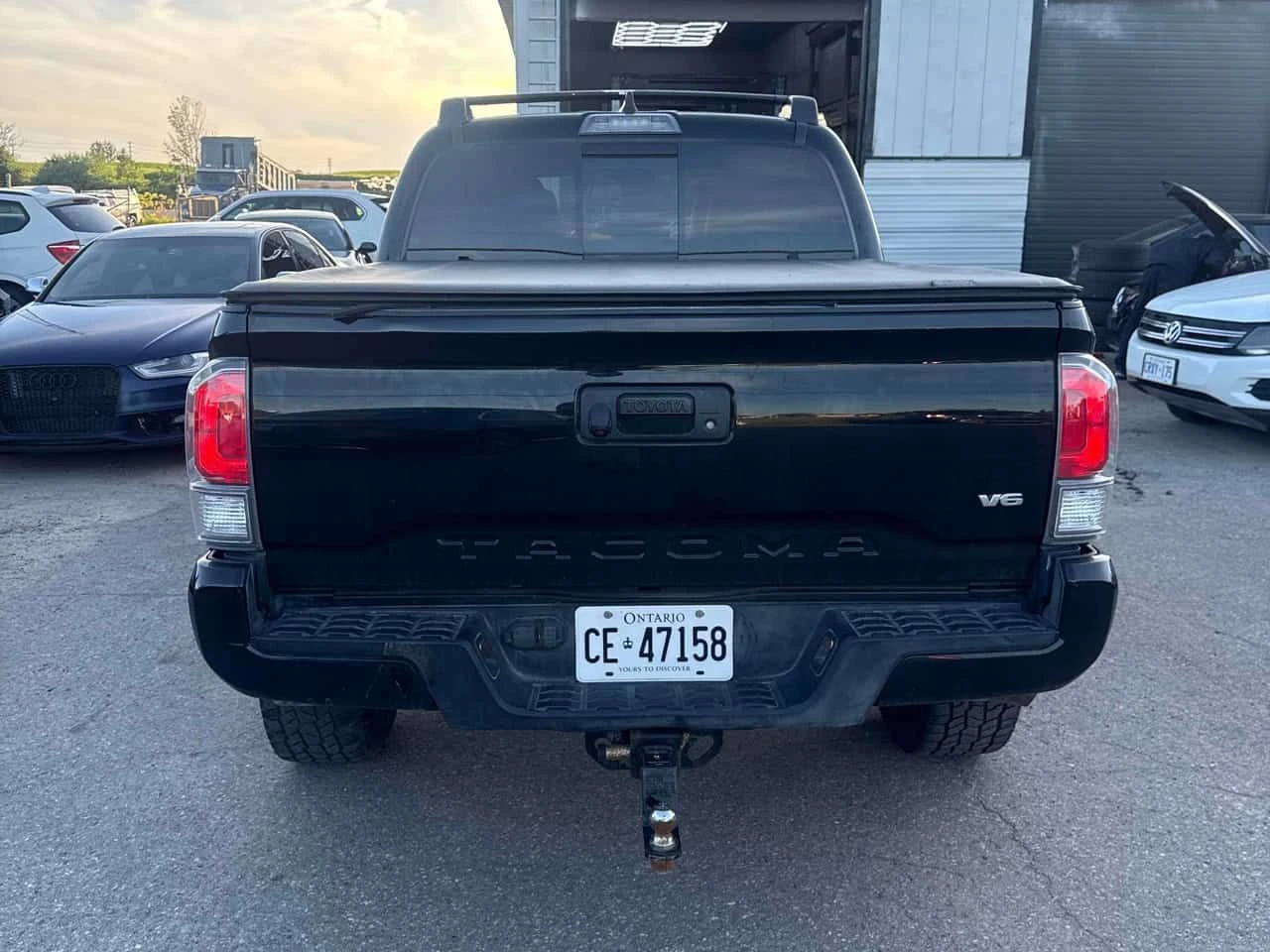Toyota Tacoma * 4x4 Double Cab SB * CARFAX * ОПЦИЯ ЗА ФИНАНСИРАН, снимка 4 - Автомобили и джипове - 55199414