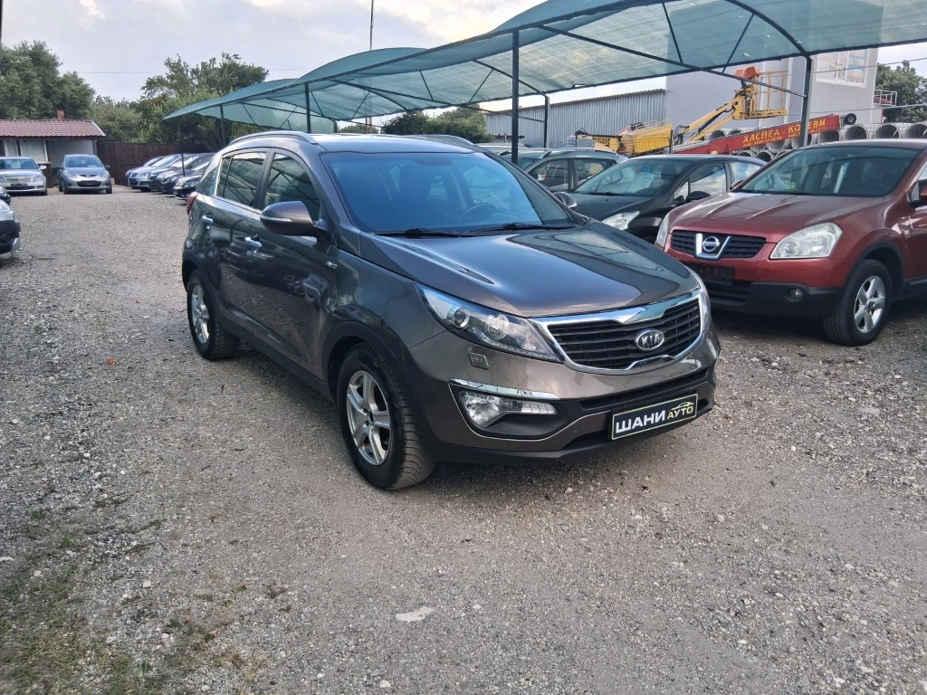 Kia Sportage АВТОМАТИК 4x4 , снимка 2 - Автомобили и джипове - 55501639