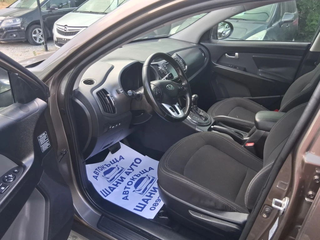 Kia Sportage АВТОМАТИК 4x4 , снимка 7 - Автомобили и джипове - 55501639