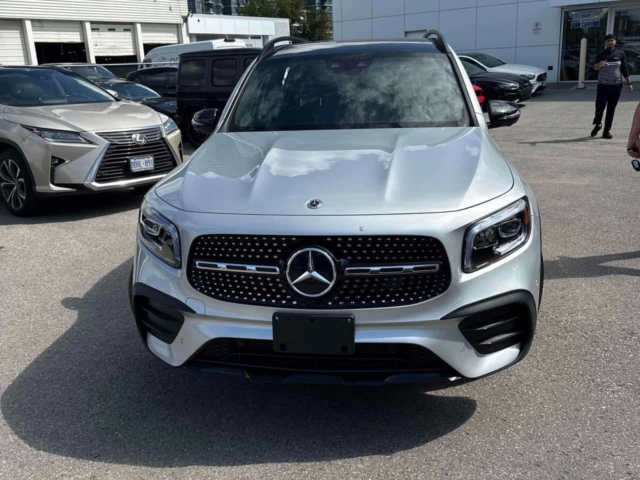 Mercedes-Benz GLB 250 /DISTRONIC/360/CARFAX/АВТОКРЕДИТ, снимка 6 - Автомобили и джипове - 55767652