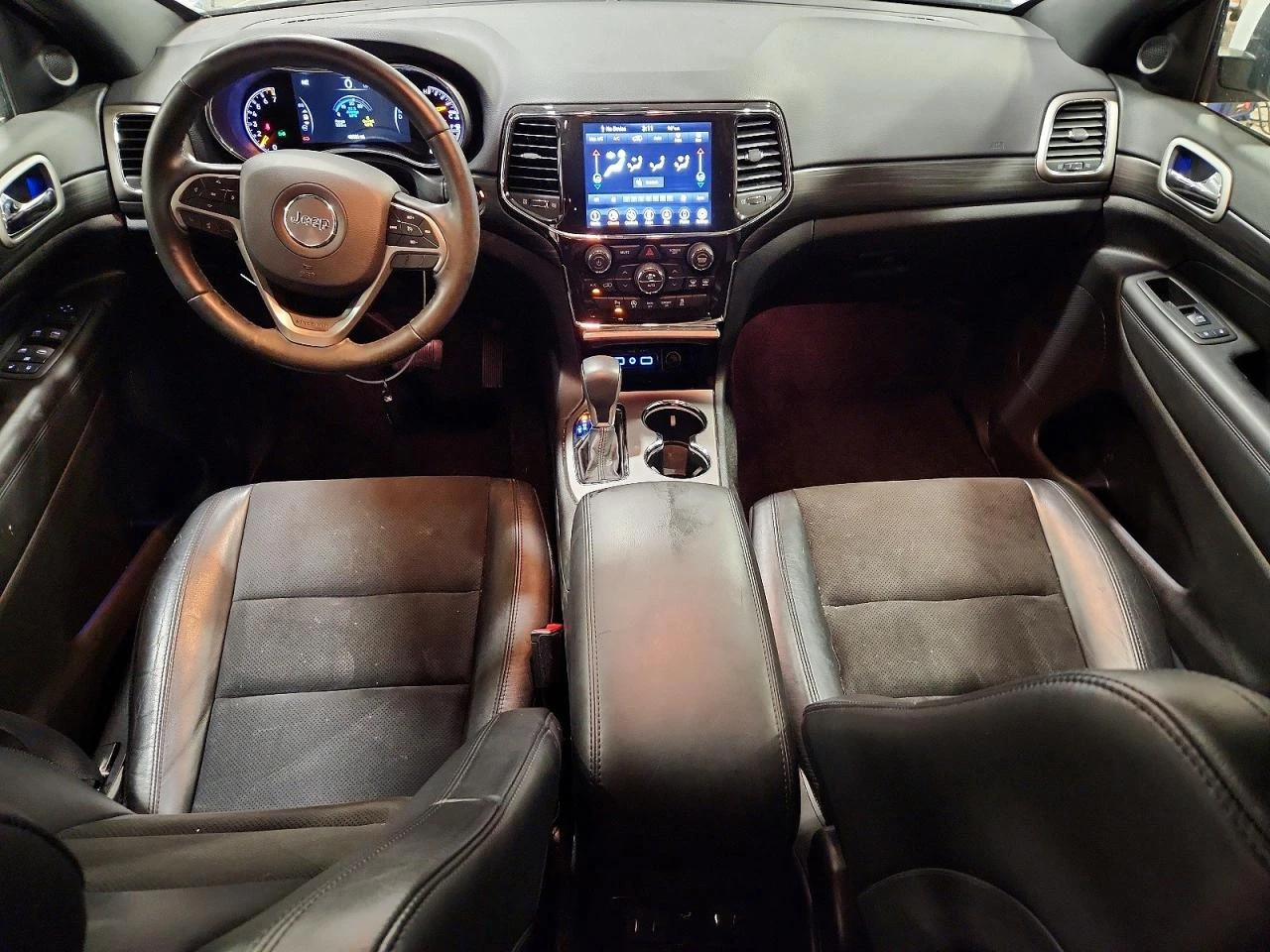 Jeep Grand cherokee 3.6l Laredo E, снимка 8 - Автомобили и джипове - 55802289