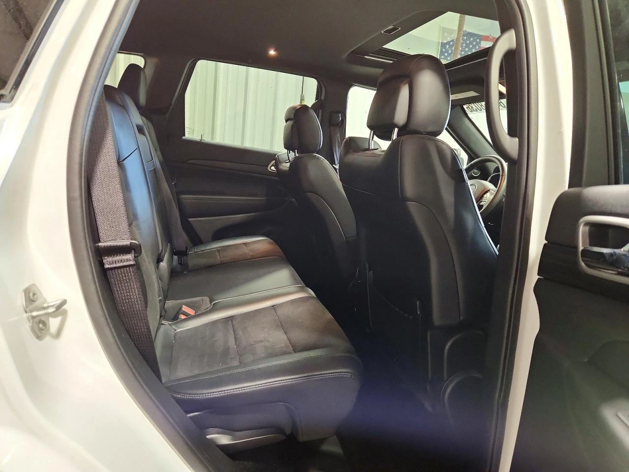 Jeep Grand cherokee 3.6l Laredo E, снимка 11 - Автомобили и джипове - 55802289