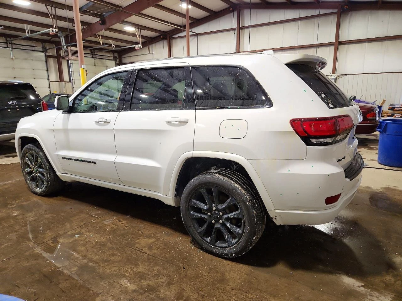 Jeep Grand cherokee 3.6l Laredo E, снимка 2 - Автомобили и джипове - 55802289