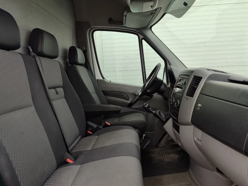 VW Crafter 2.0tdi, снимка 2 - Бусове и автобуси - 49551902