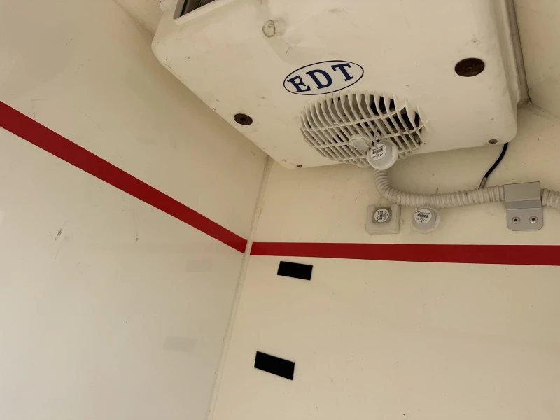 Ford Transit Custom Хладилен, снимка 15 - Бусове и автобуси - 51932558