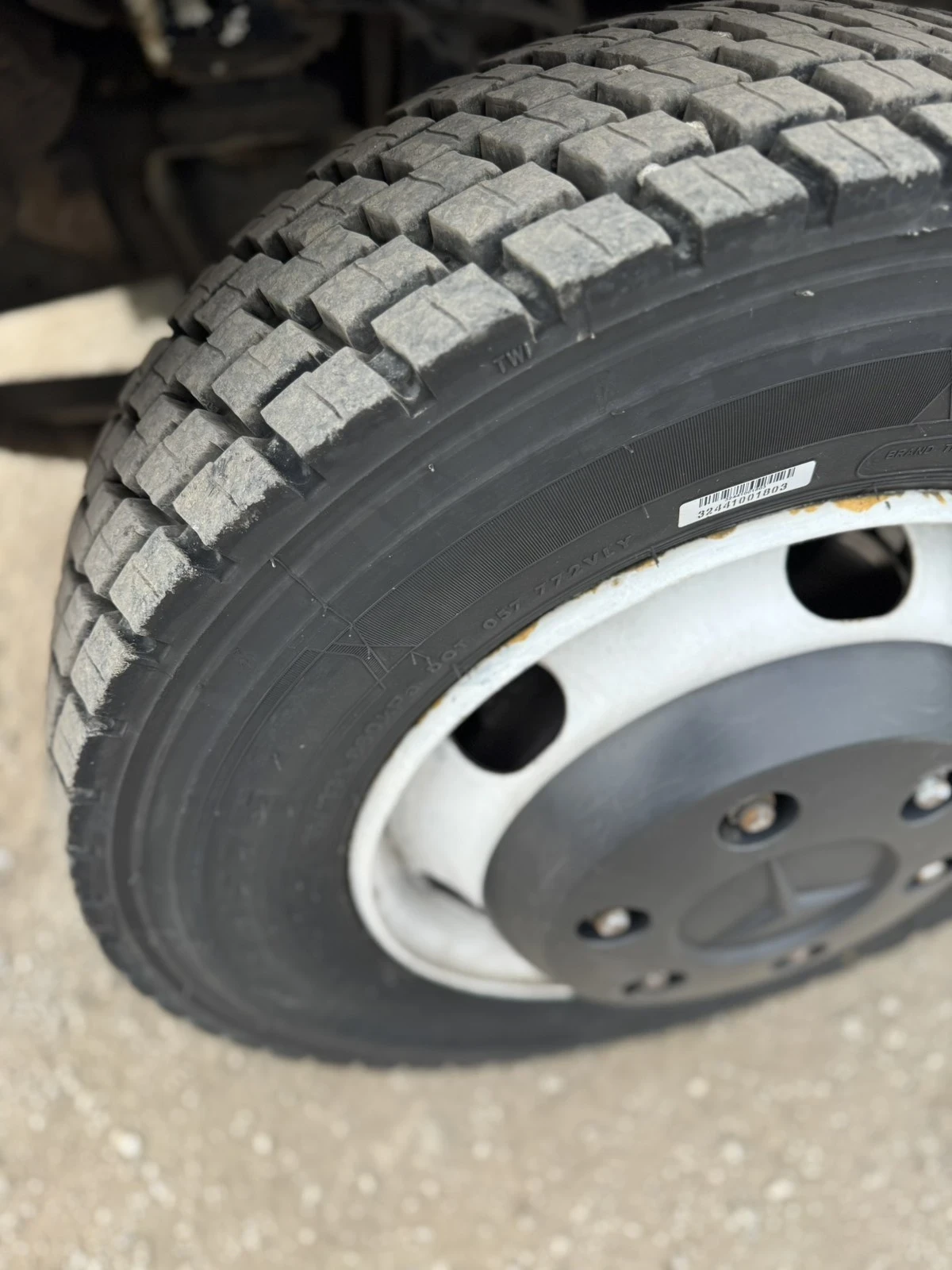 Mercedes-Benz 815 Варио, снимка 4 - Камиони - 54357622