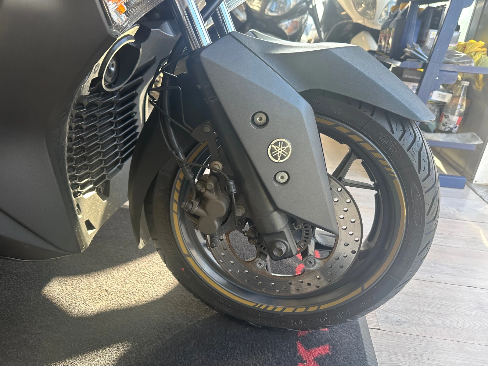 Yamaha X-max 300i ABS/TC/LED 07.2019г., снимка 13 - Мотоциклети и мототехника - 53771719